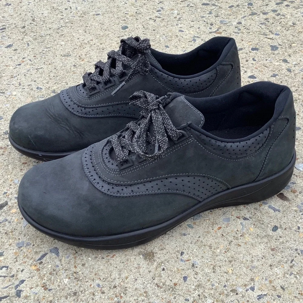 SAS Liberty Women 10 W Black Nubuck Walking Shoes Comfort Sneakers L4901384 USA